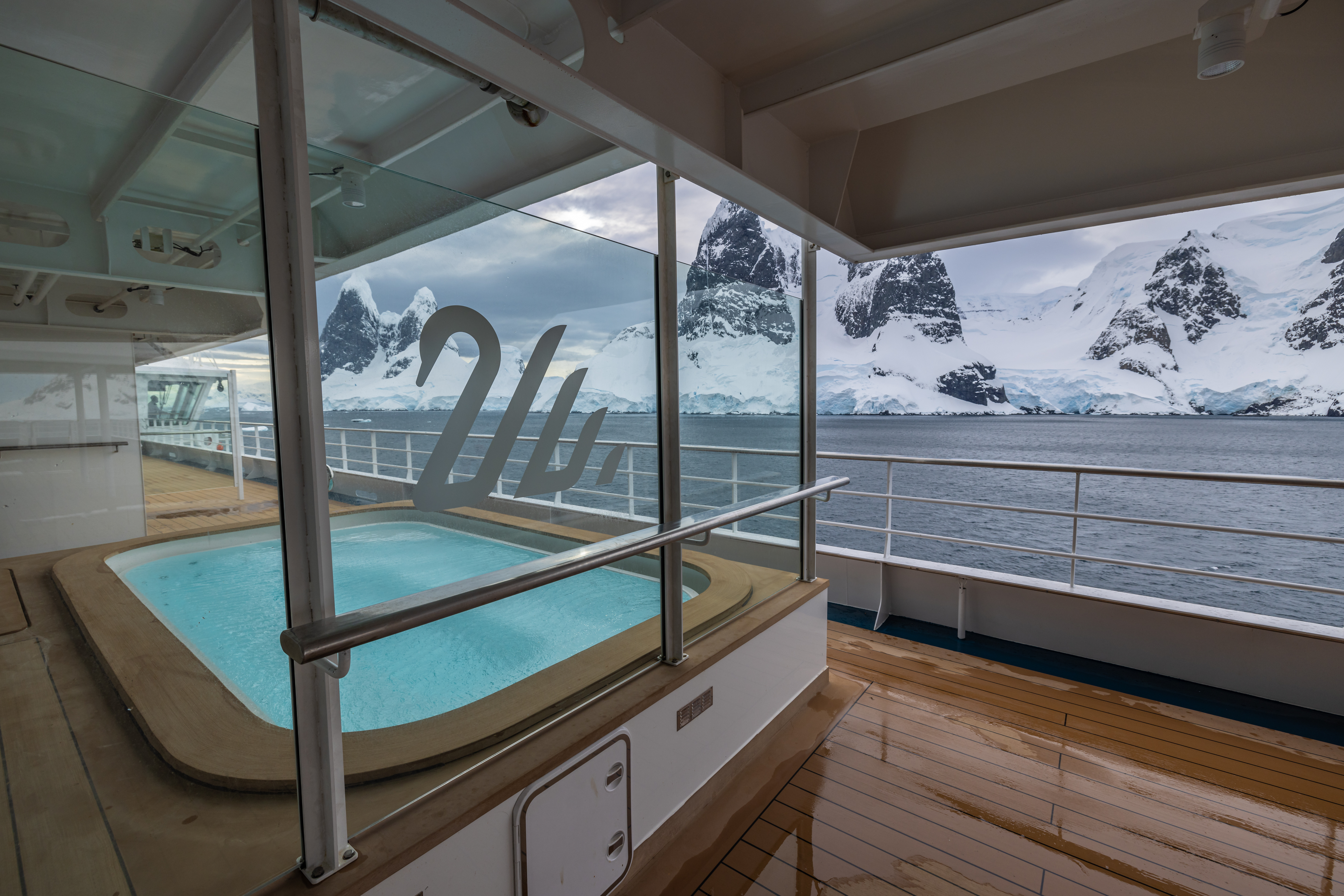 Swimming Pool on SH Minerva